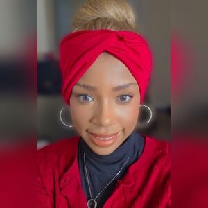 🤗MEET YOUR NEW POSHER!